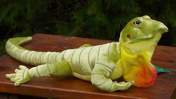 Fiesta Stuffed Plush Green Anole