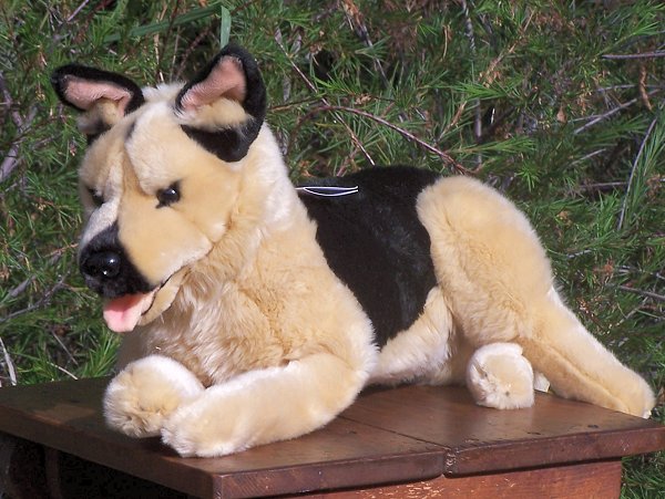 Bocchetta King Plush German Shepherd